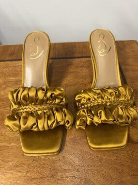 Sam Edelman Women’s 8 Kady Mustard Yellow Satin Slide Sandals Mules Ruffled Heel